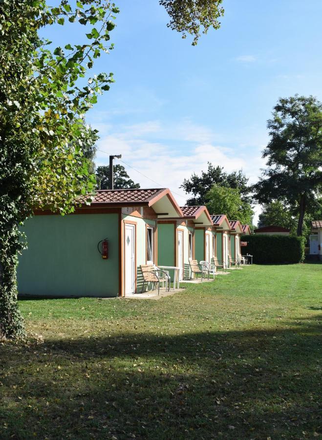Marina Tynec N. L. - Kemp Tynec nad Labem Екстер'єр фото