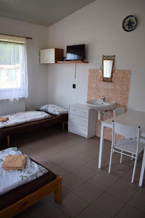 Marina Tynec N. L. - Kemp Tynec nad Labem Екстер'єр фото