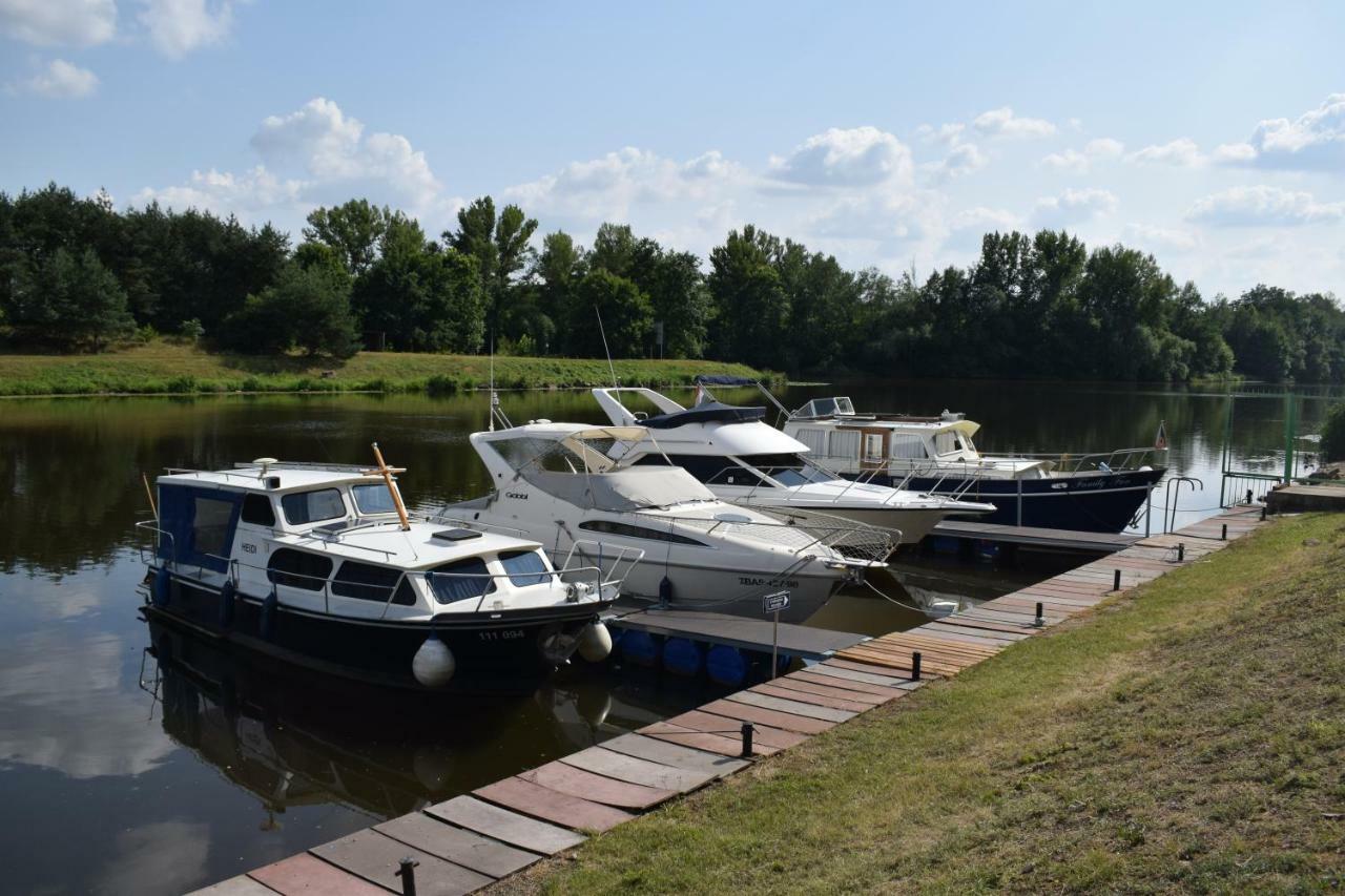 Marina Tynec N. L. - Kemp Tynec nad Labem Екстер'єр фото